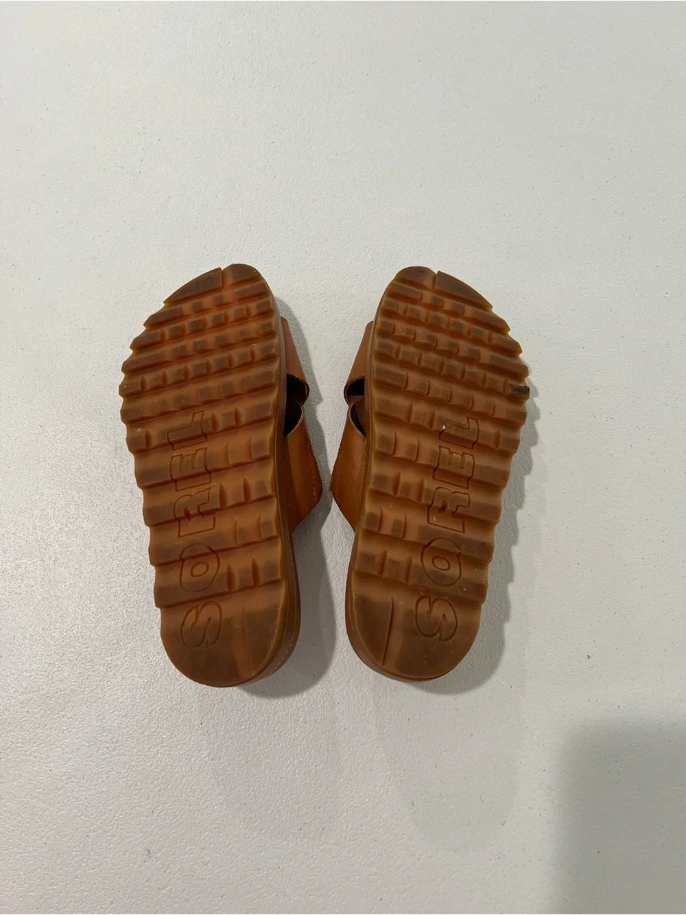 Sorel Womens  Brown Slide Sandals with Treaded Sole 7